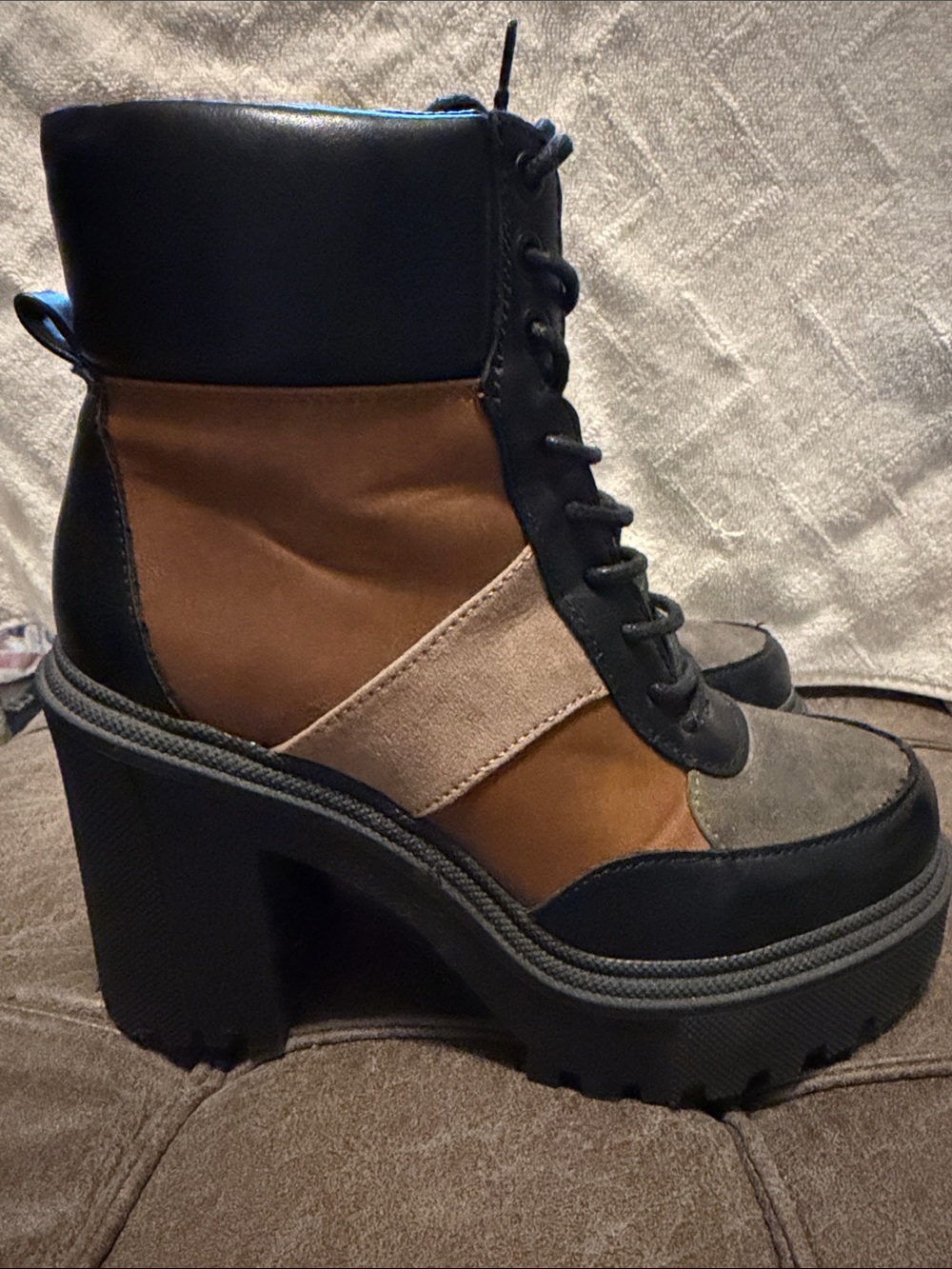 Steve Madden Tri-Tone Chunky Lace-Up Platform Boots - Picture 3 of 8